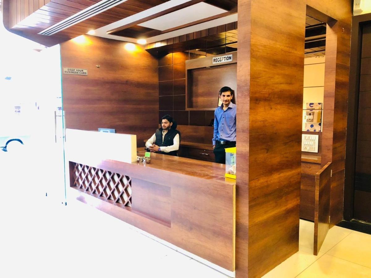 Hotel Blessing Bells, Fazilka Bagian luar foto