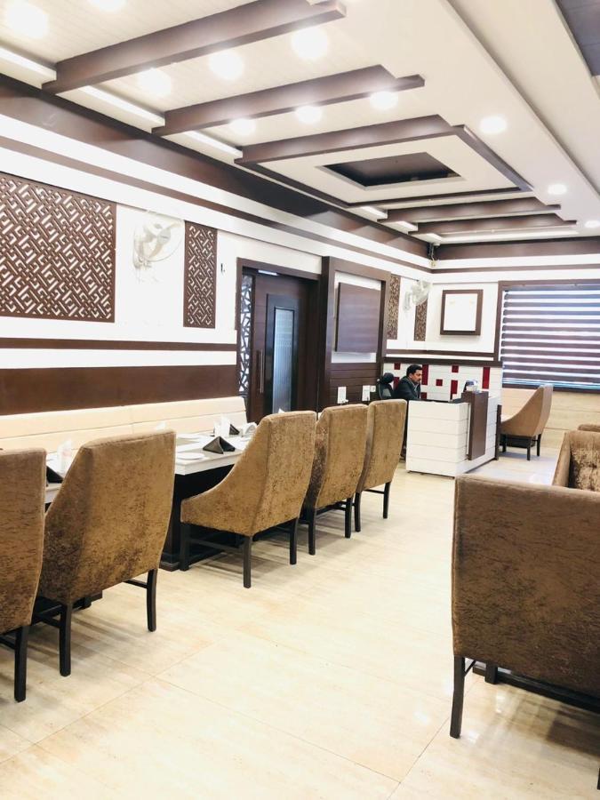 Hotel Blessing Bells, Fazilka Bagian luar foto